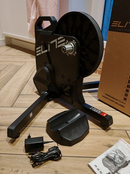 Trenazer rowerowy Elite Suito-T