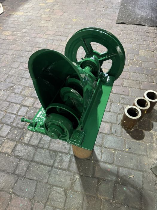 Акційна ціна! Шнековий подрібнювач гілок.