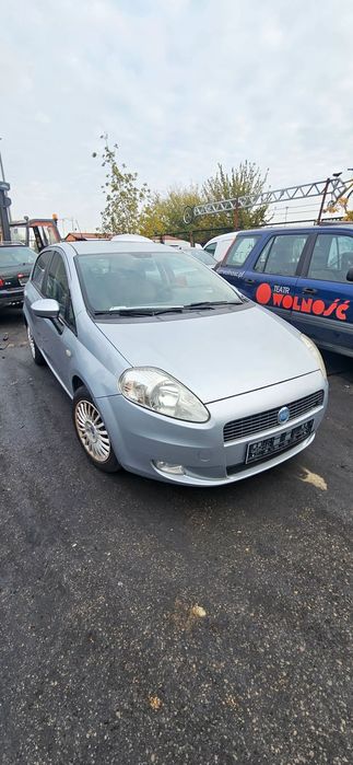 Fiat Grande Punto 1.4b 57kw 2006r tylko części