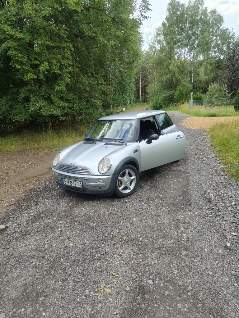 Mini Cooper 1.6 Benz.,,super stan''