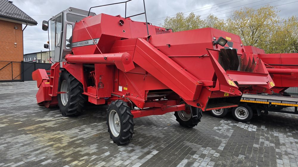 Комбайн масей фергусон MF20