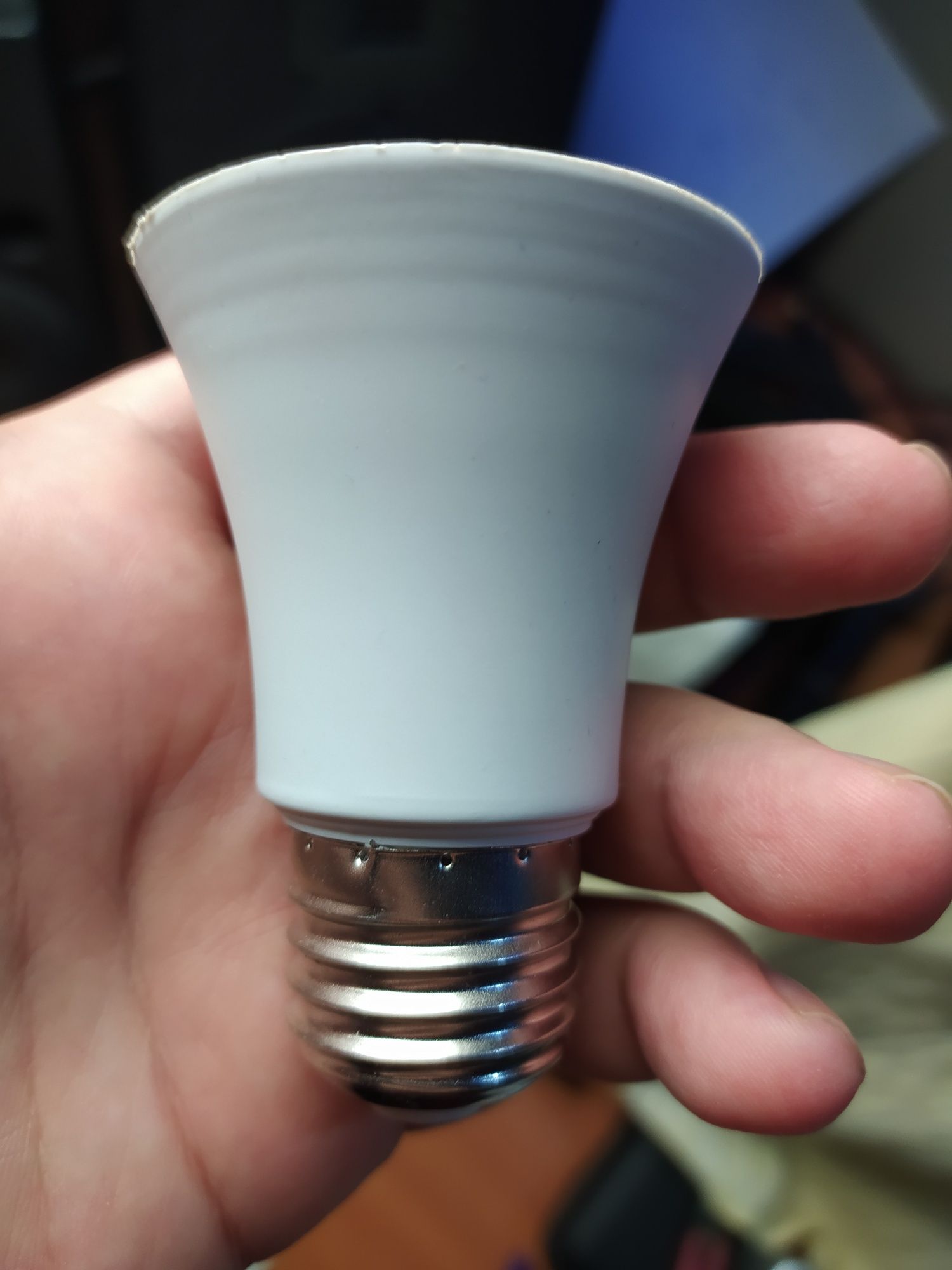 E27 RGB led 10w (на запчасти)