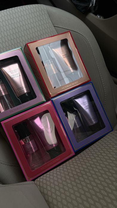 Подарунковий міні набір Victoria's Secret Set (Вікторія Сікрет)