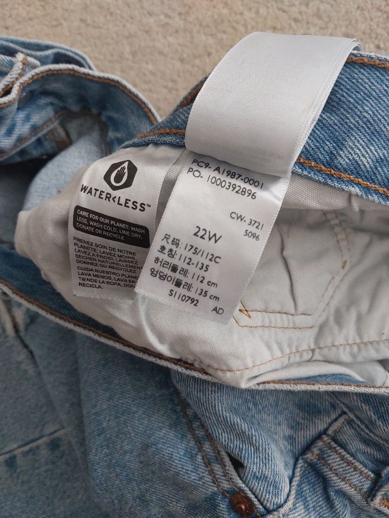 Krótkie spodenki szorty jeansowe Levi's 501 22W jasnoniebieski Denim