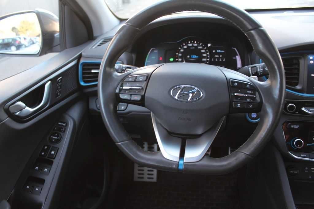 Hyundai IONIQ Premium Hybrid Leader