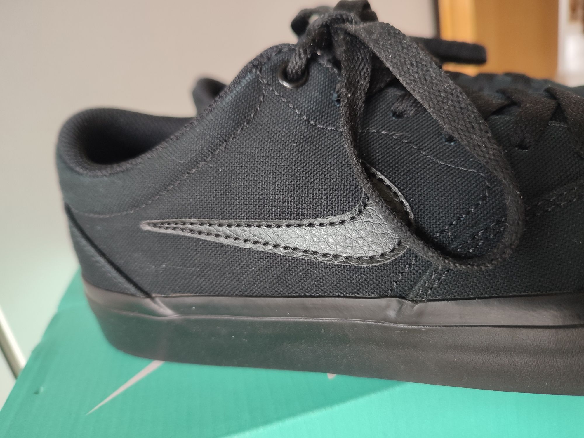 Tenisówki Nike SB Charge CNVS 38 jak nowe