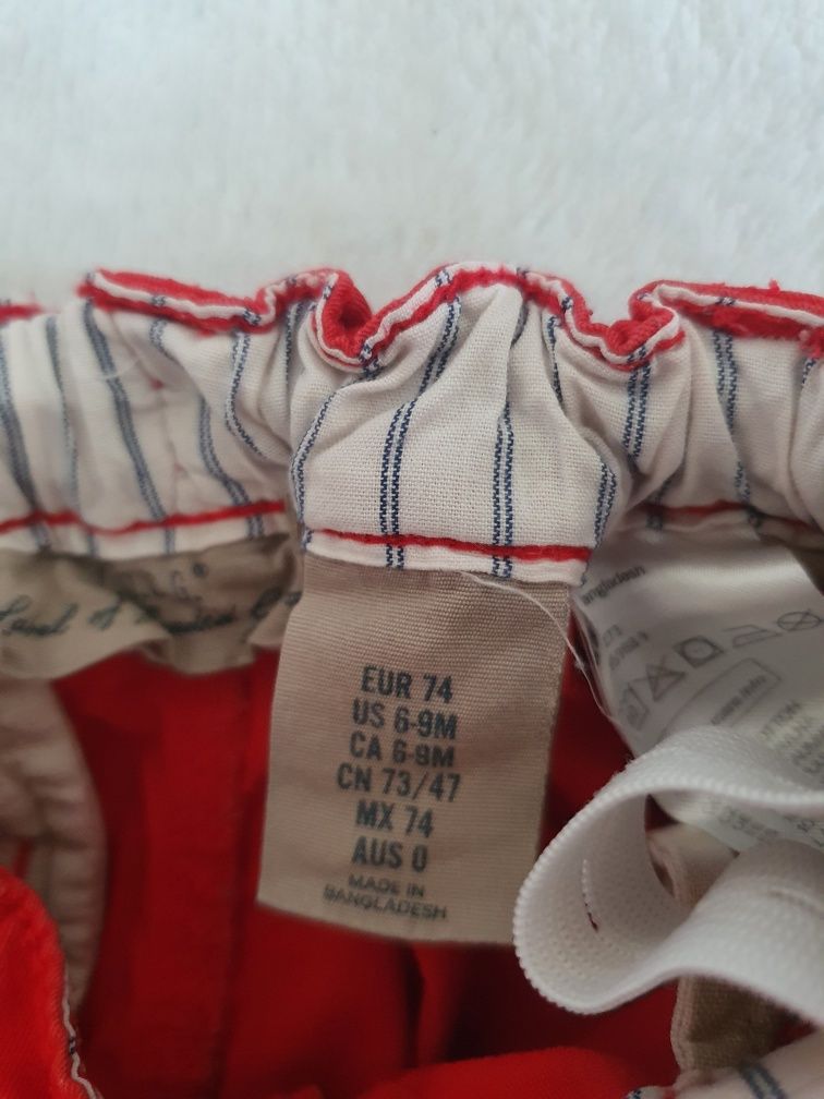 Czerwone spodnie h&m święta