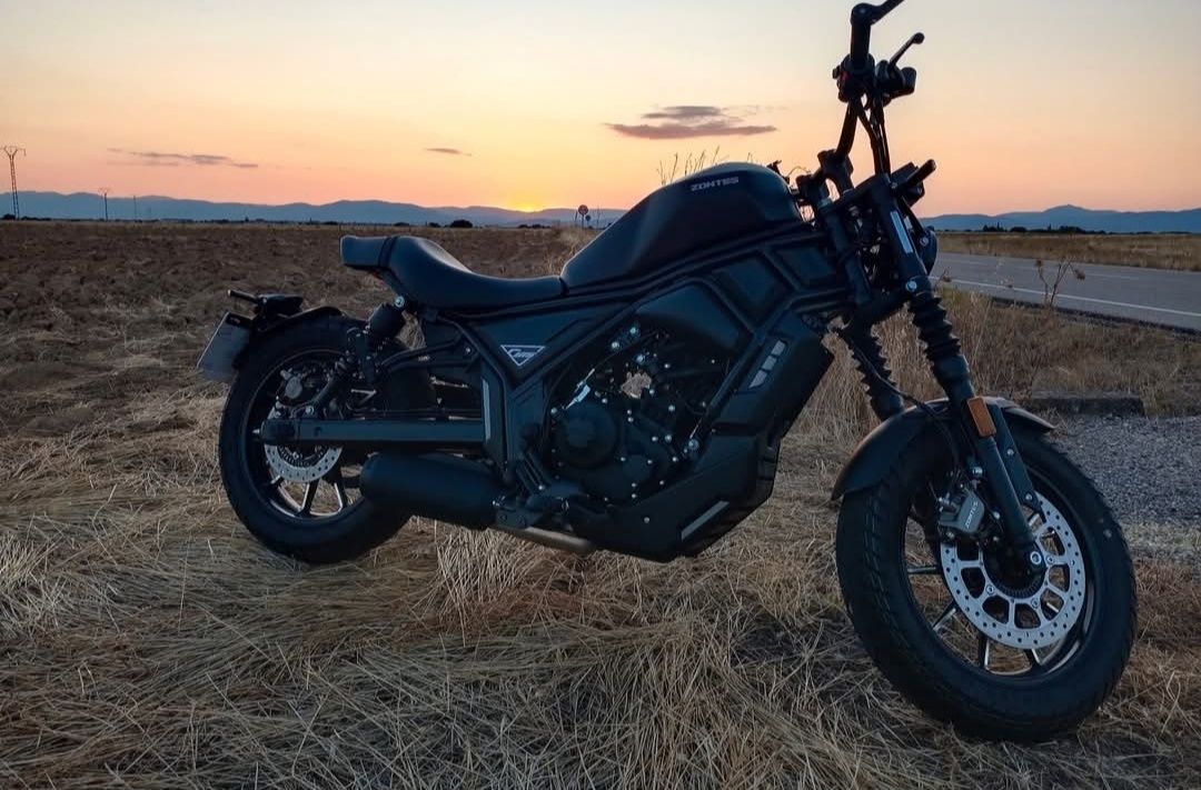 Zontes 125C como nova.