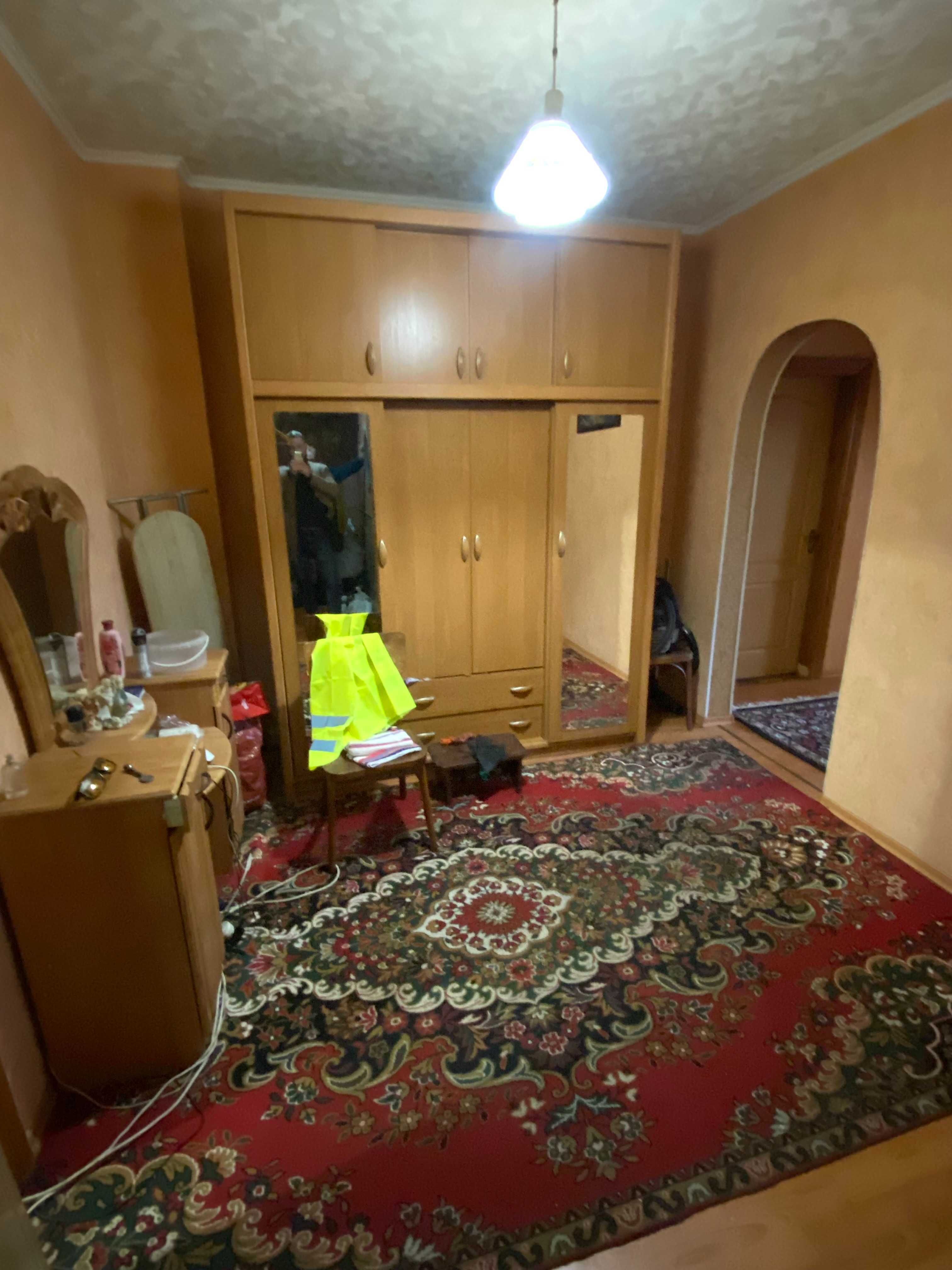 4к.квартира великої площі, можна під держ.програми.