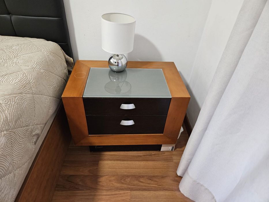 2 mesas de cabeceira 1 comoda