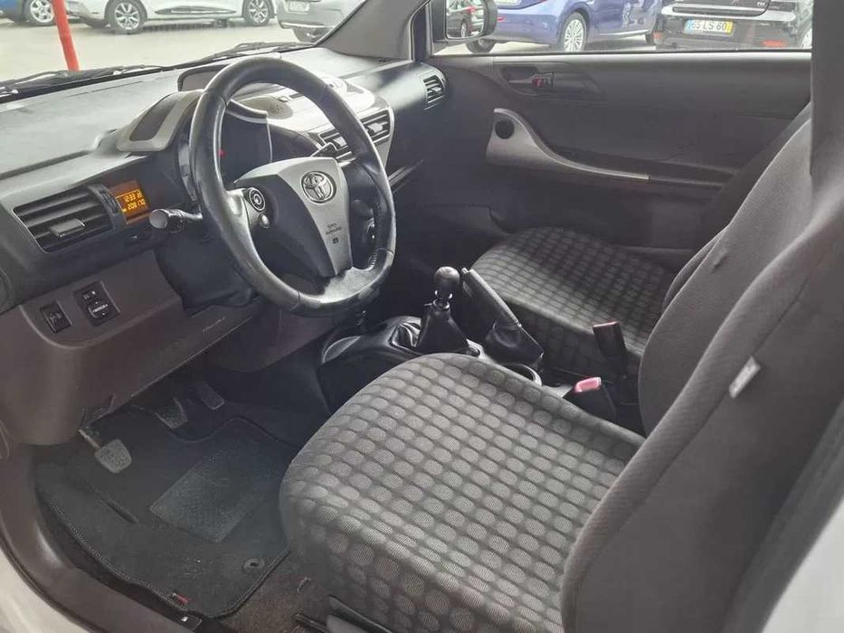 Toyota IQ 1.0 Gasolina