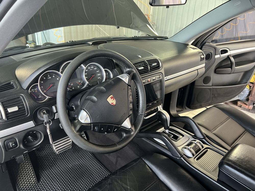 Porsche Cayenne 4.5 955 (2005 р.)