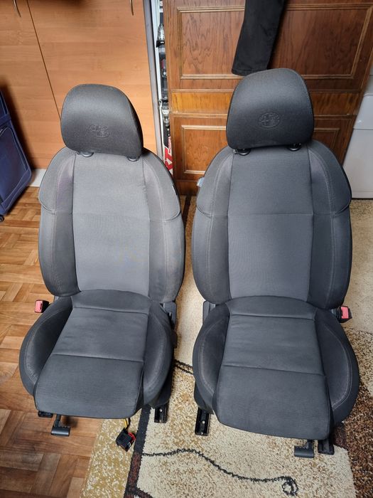 Fotele przednie Alfa Romeo Giulietta