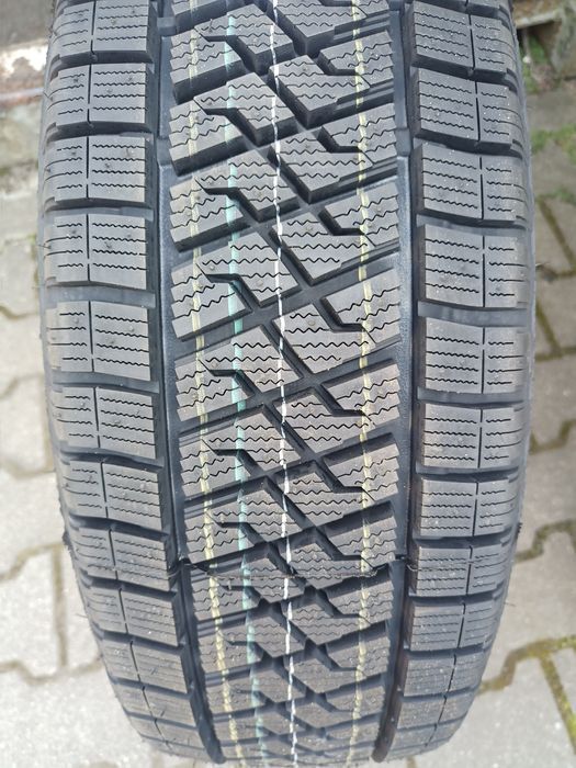225/65r16C 112/110R Lassa gr BRIDGESTONE ZIMA BUS nowe MASTER Iveco