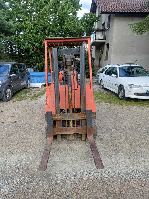 Wózek widłowy Clark