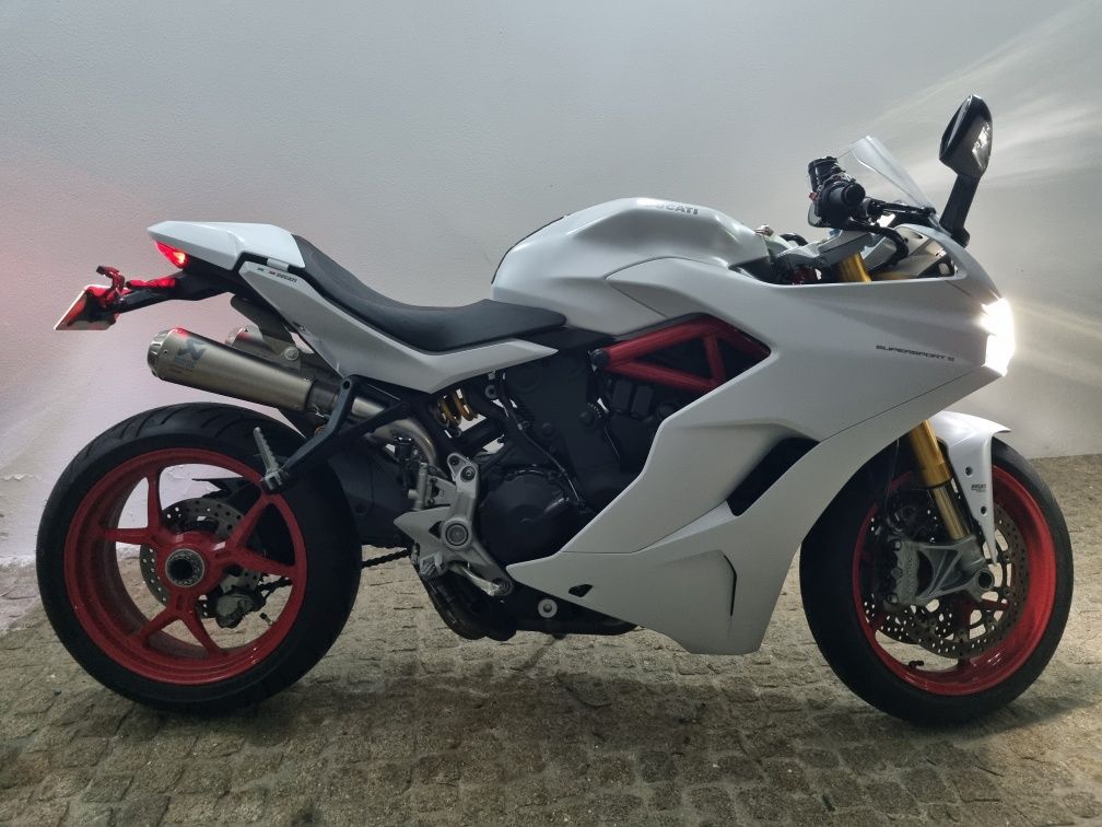 Ducati supersport S 2018 AKRAPOVIC