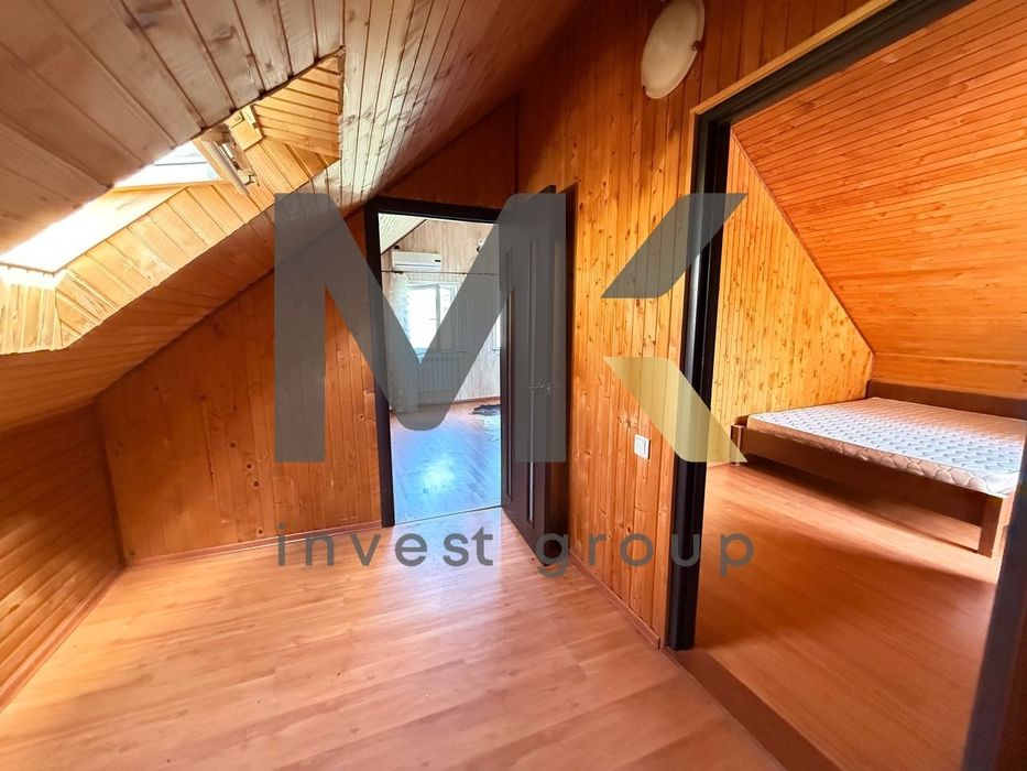 Будинок з банею в Петрушках