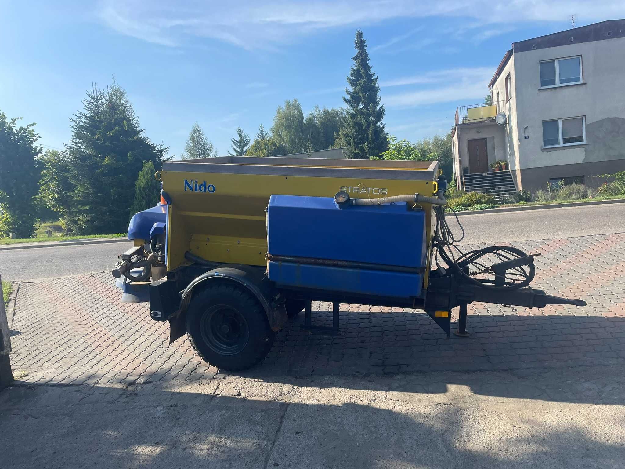 Piaskarka Solarka Posypywarka Epoke Igloo Schmidt Nido Stratos