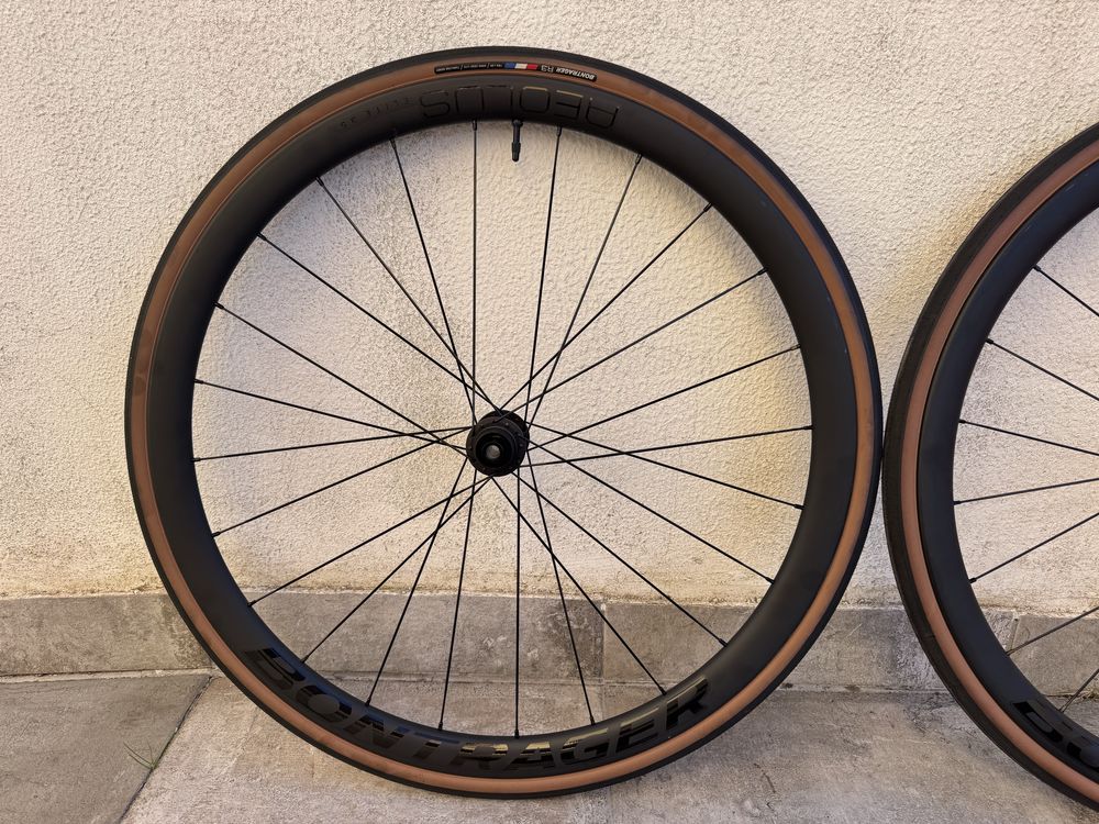 Bontrager Aeolus Elite 35 TLR Disc