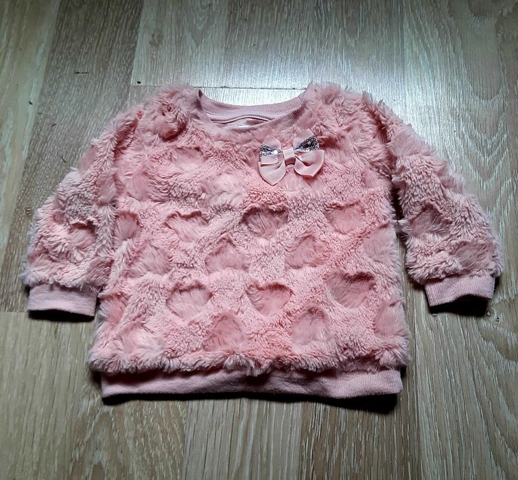 Sprzedam śliczną bluzę dla dziewczynki 74