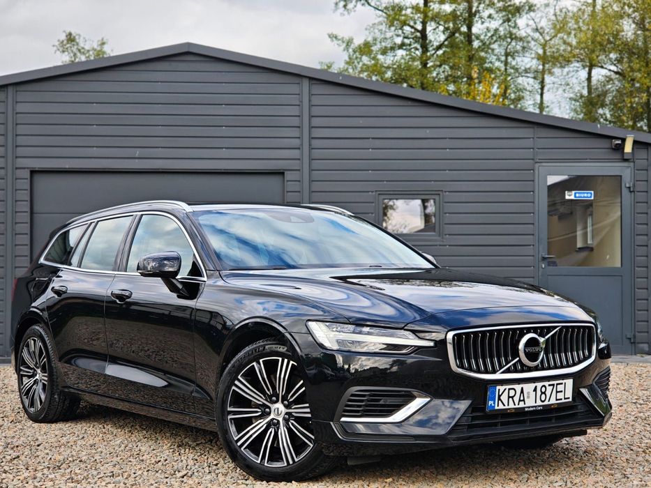Volvo V60 FV23%/ACC/Harman/Panorama/BLIS/Hak/Keyless/ASO