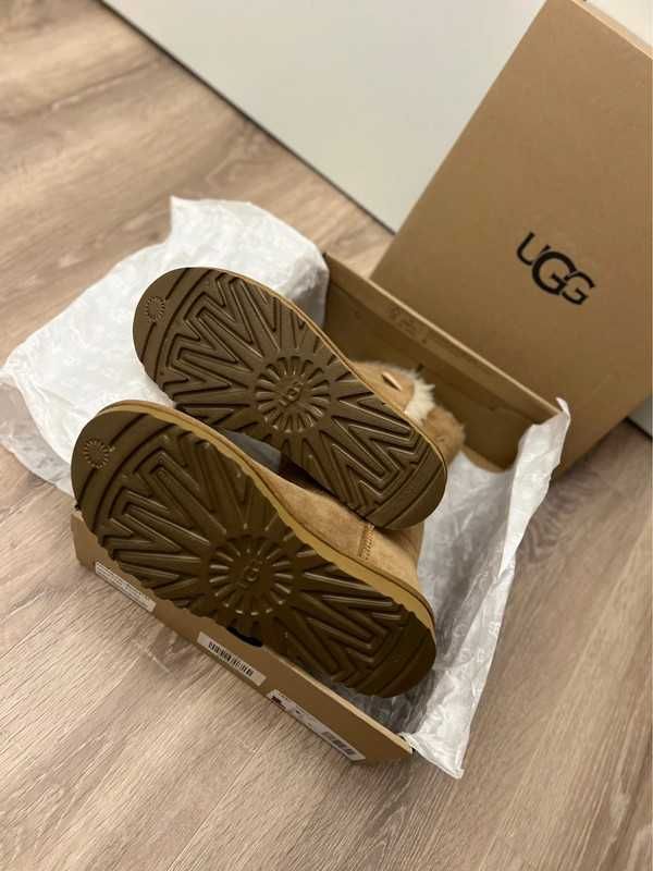 UGG Bailey Button II Chestnut R.40