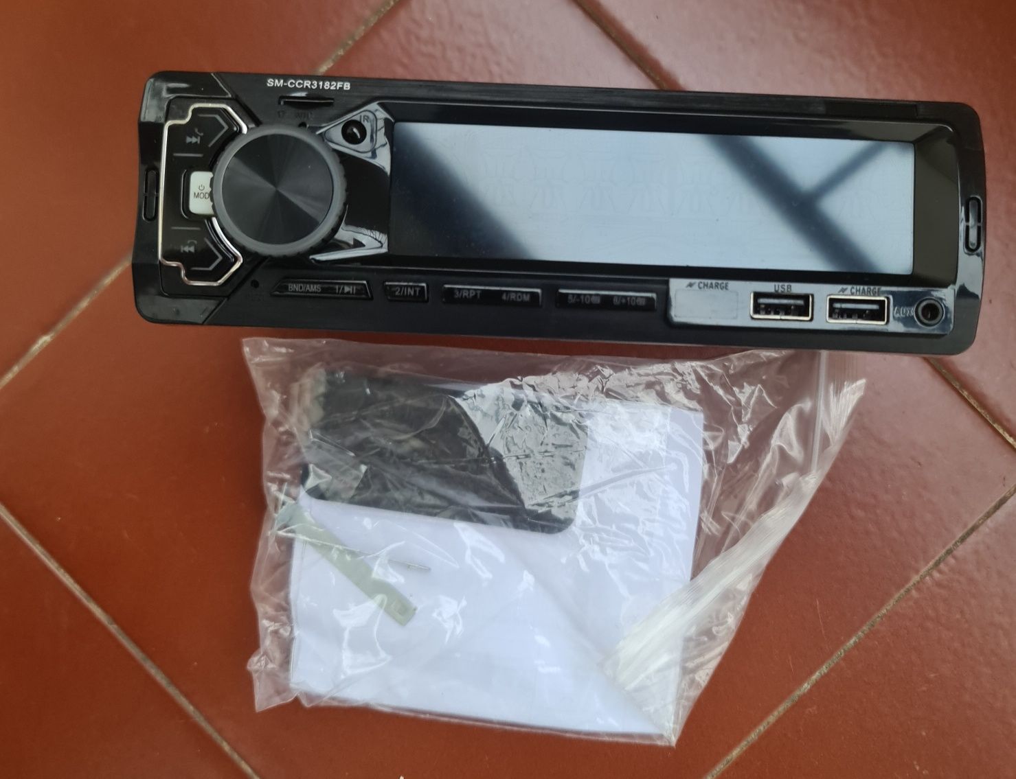 radio carro sm-ccr3182