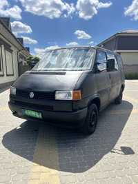 Volkswagen T4 2.4D на бойовому ходу