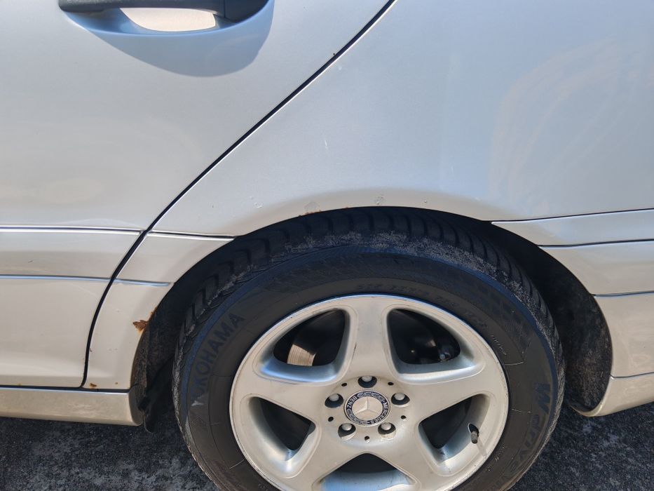 Mercedes-Benz w203 C-Class