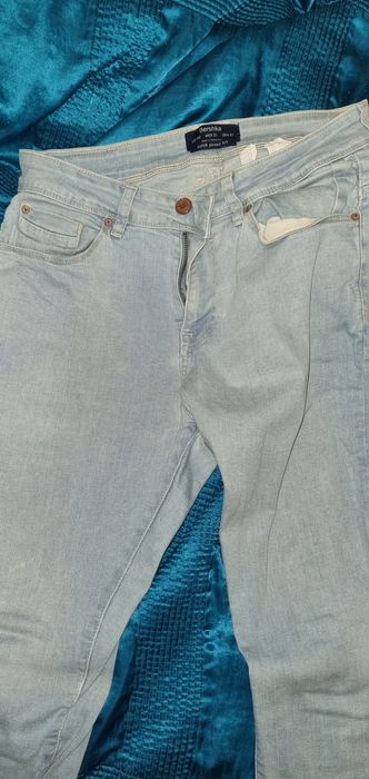 Roupa em muito bom estado