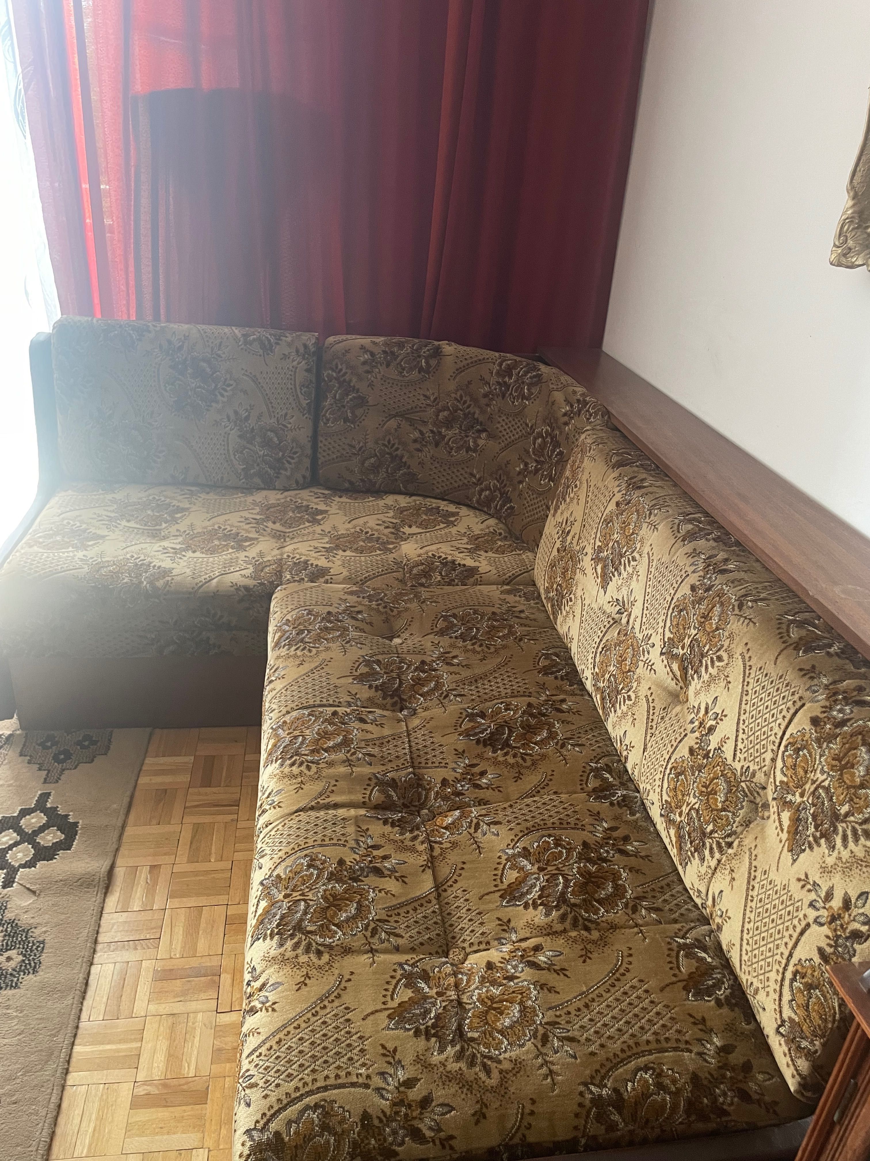 Narożnik z funkcją spania + 3 fotele