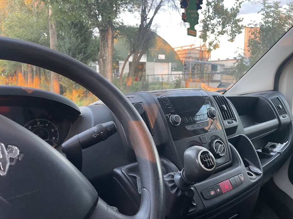 Sprzedam autolawete Peugot boxer2014r