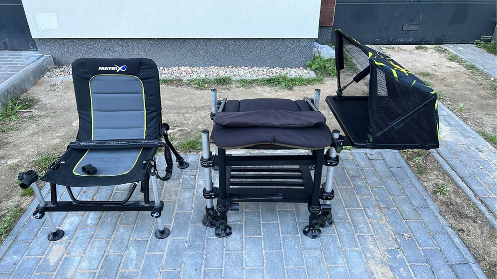 Elektrostatyk Cuzo Quantum z podnozkiem i półką i uchwytem