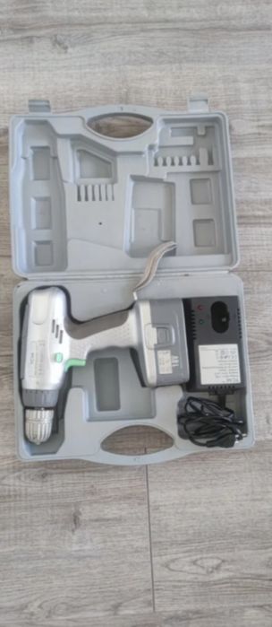 Акумуляторний шуруповерт TCM, АКБ ni-cd 18 V. Б/у, в доброму стані