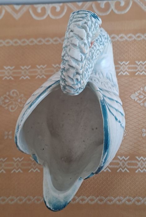 Cisne em cerâmica antigo para colocar planta