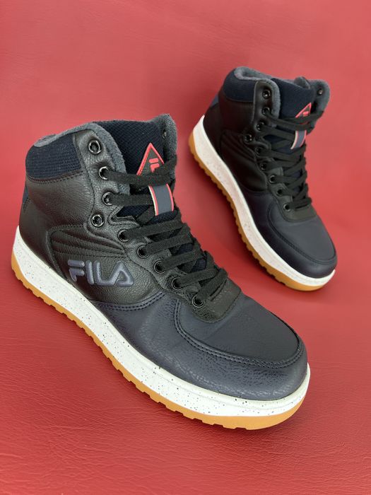 Кросівки чоловічі 43р. Fila