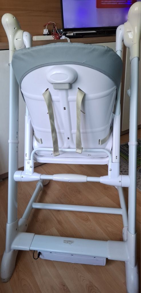 Krzesełko do karmienia 2w1
