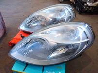 Фара передня ліва Lancia Ypsilon II Рестайлінг 04-06 Hella 270533-00L