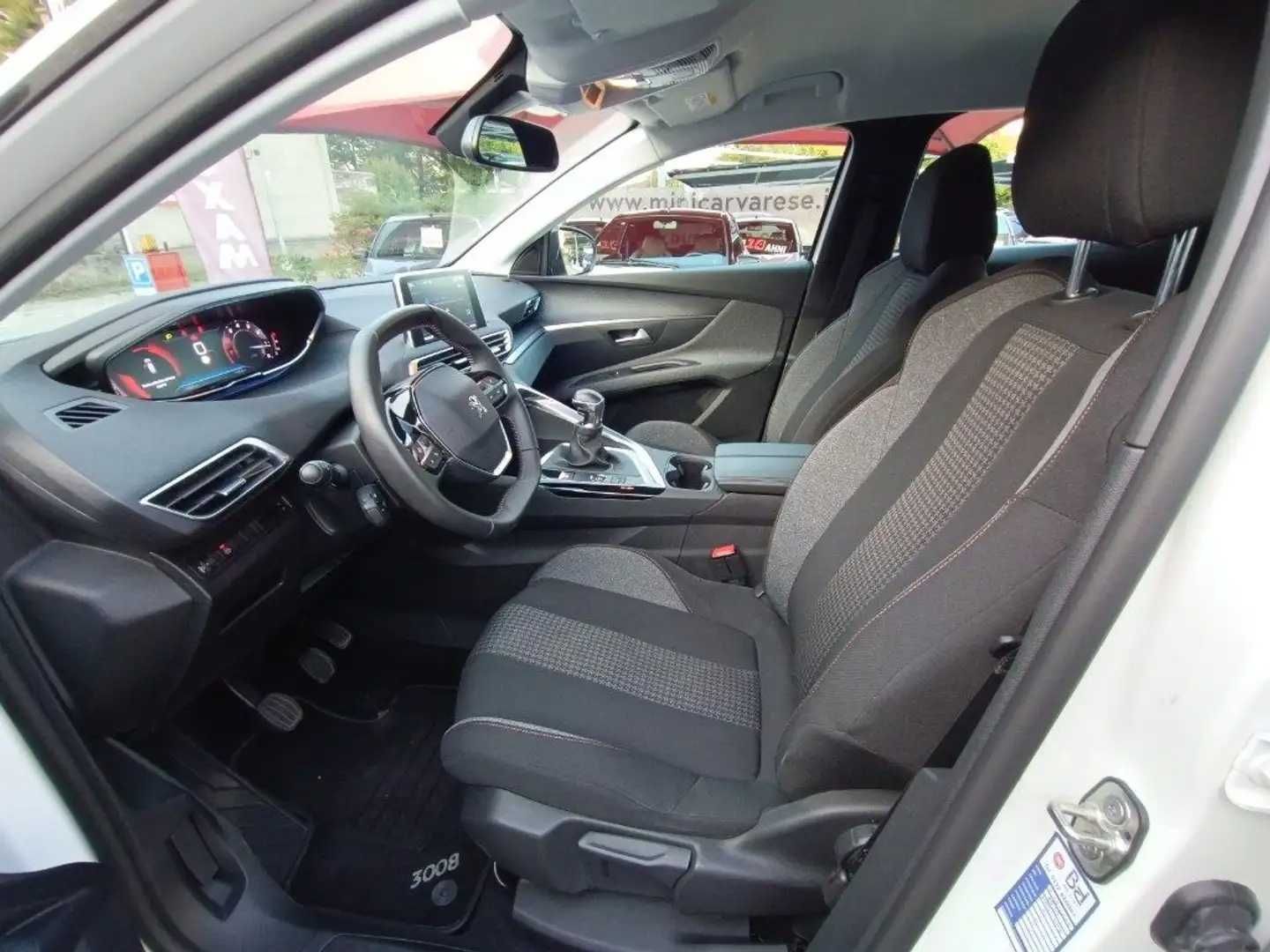 Peugeot 3008 2022