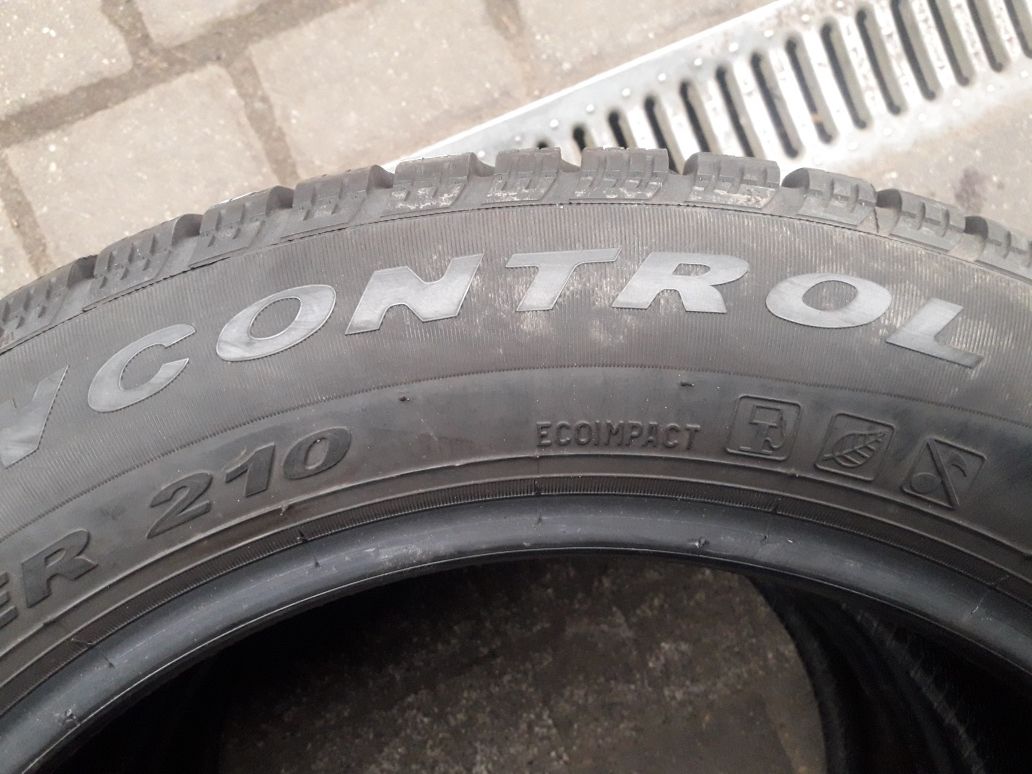 PIRELLI 205/55R16 91H, pojedyńcza opona zimowa.