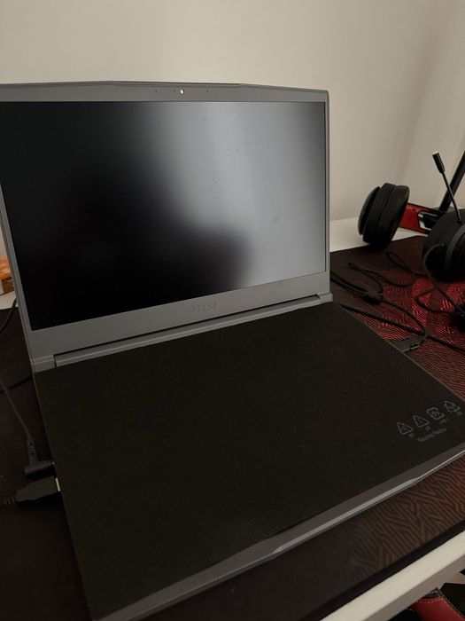 MSI Thin 15 (15’6)