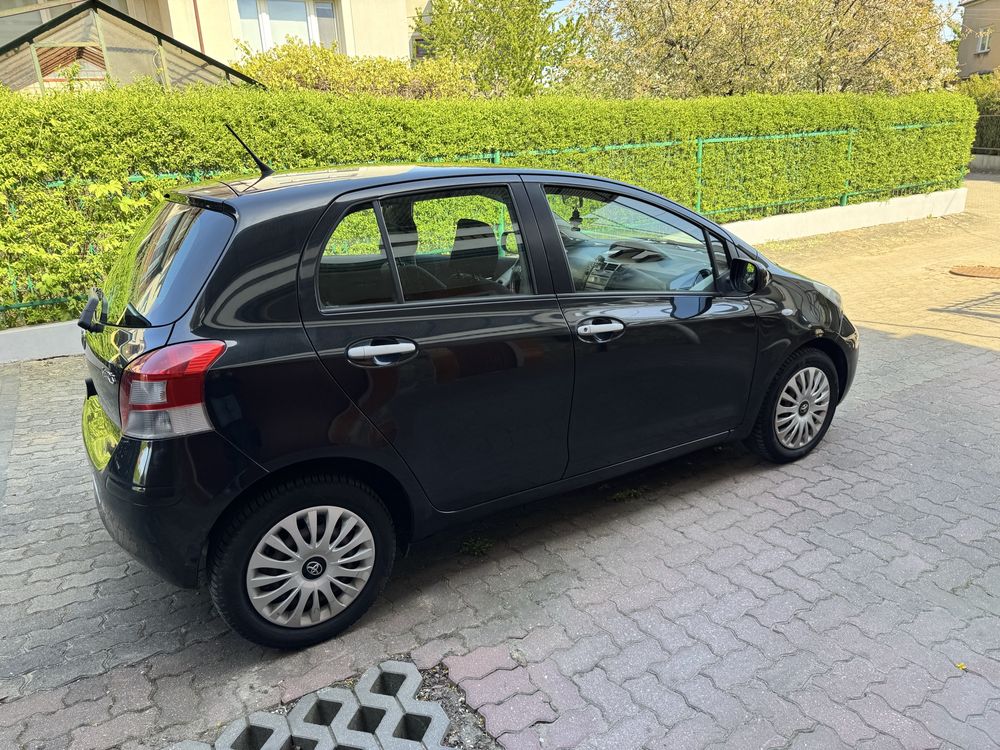 Toyota Yaris 1.3 benzyna wersja SOL Climatronic el Szyby