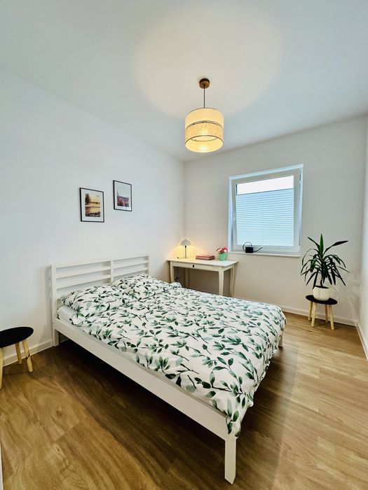 Komfortowy apartament z prywatnym miejscem postojowym (3 pokoje)