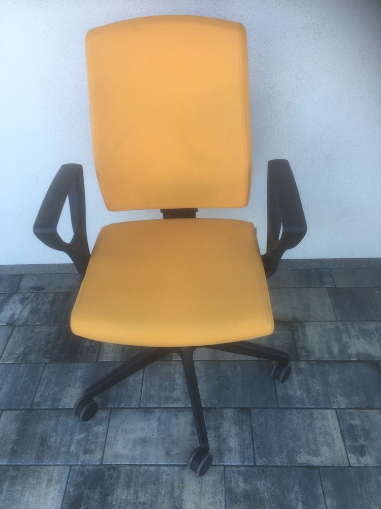 Krzeslo biurowe profim