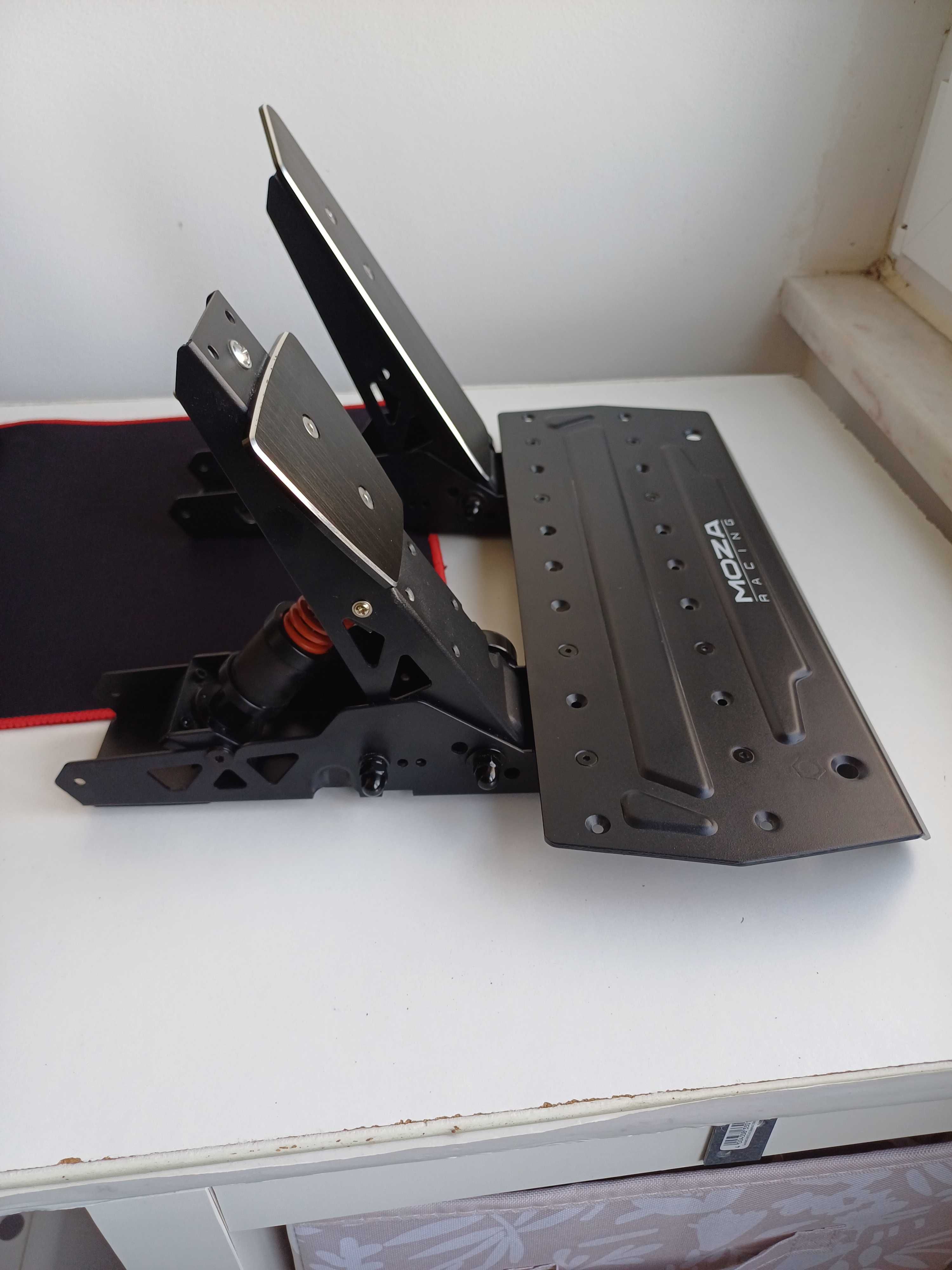 Moza pedais SR-P + Acessorios Simracing