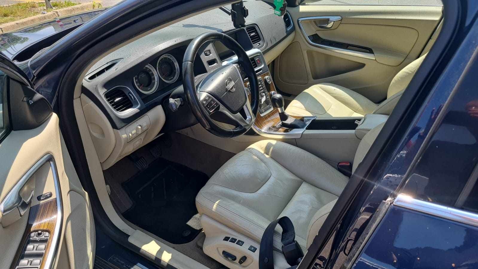 Volvo S60 2.0, 177kW 240KM, 2011, 270 000 km