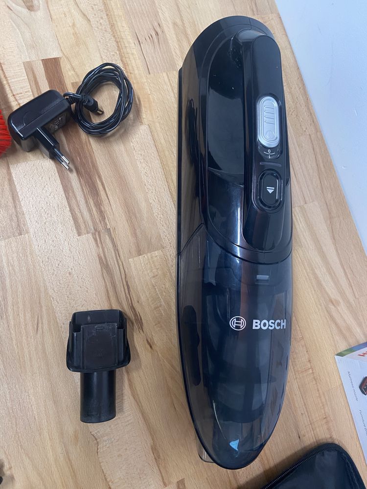Odkurzacz pionowy Bosch BCHF216B 2w1 Readyy’y 16V