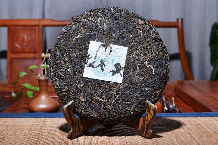 Shen Puer "Lao Ban Zhang" 357 g, 2008 r., zielona herbata