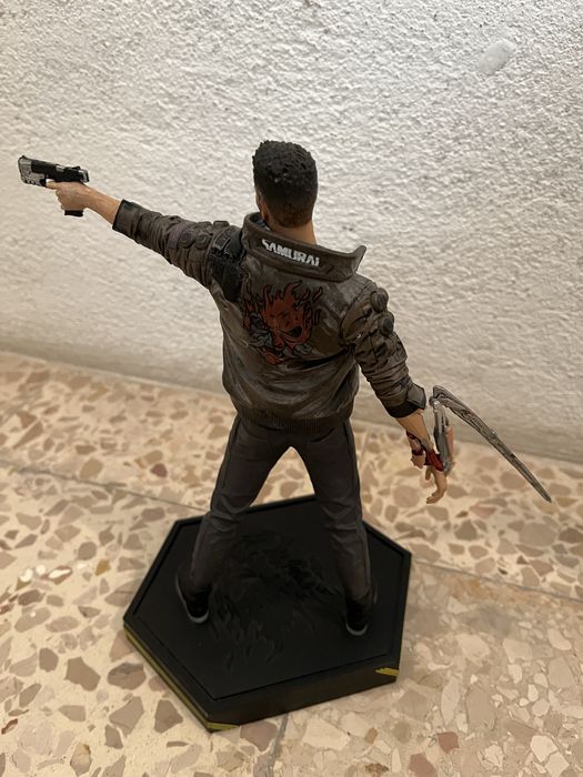 Cyberpunk 2077: Male V Figure & Johnny Silverhand Figures