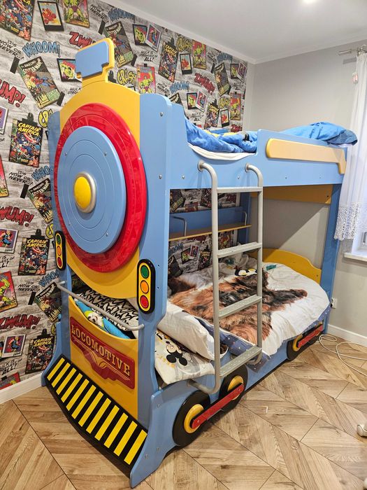 Łóżko piętrowe lokomotywa pociąg